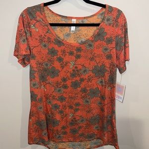 Lularoe Classic at top size large